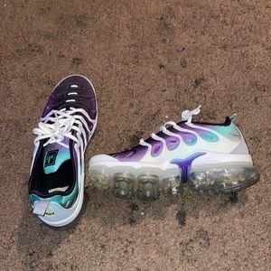 Air vapor max plus